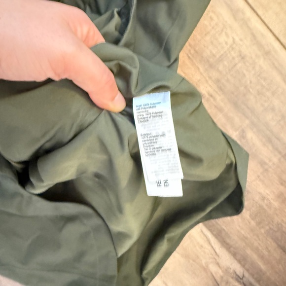 Med Olive Green Hooded insulated Jacket - Picture 4 of 4